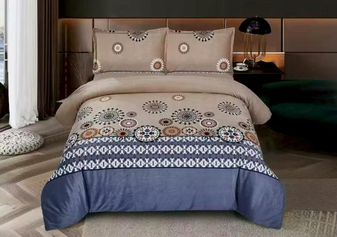 Printed Woolen Duvet Set