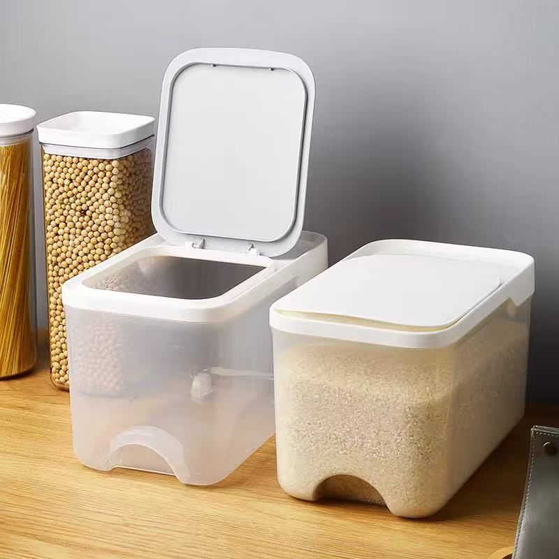 10kg plastic rice storage bucket with airtight, moisture-proof, and insect-proof lid
