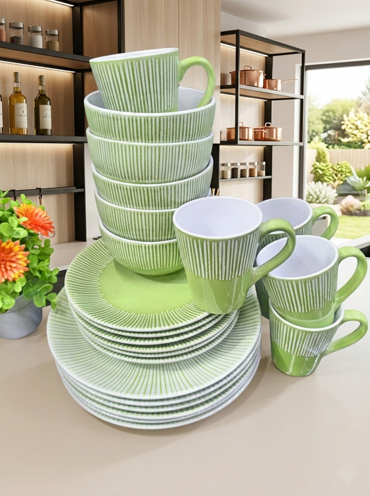 24 Piece Ceramic dinner set with plates, bowls, and mugs
