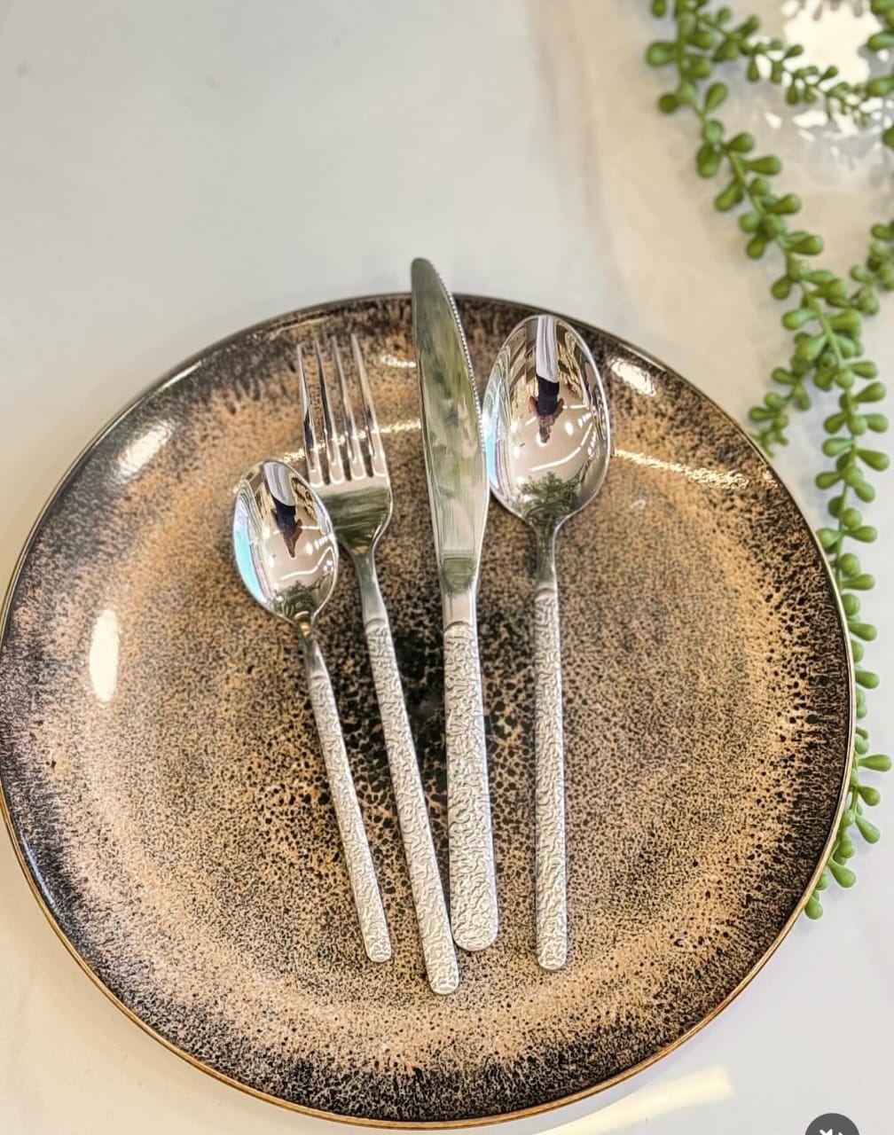 Hammered Stainless Steel Flatware Set
