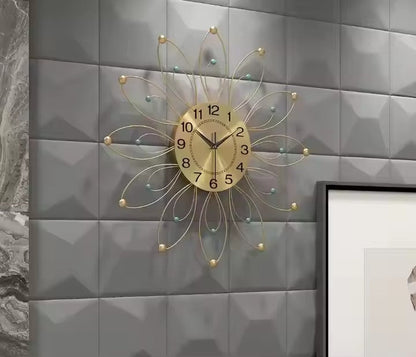 Metal Wall Décor Clock for Living Room