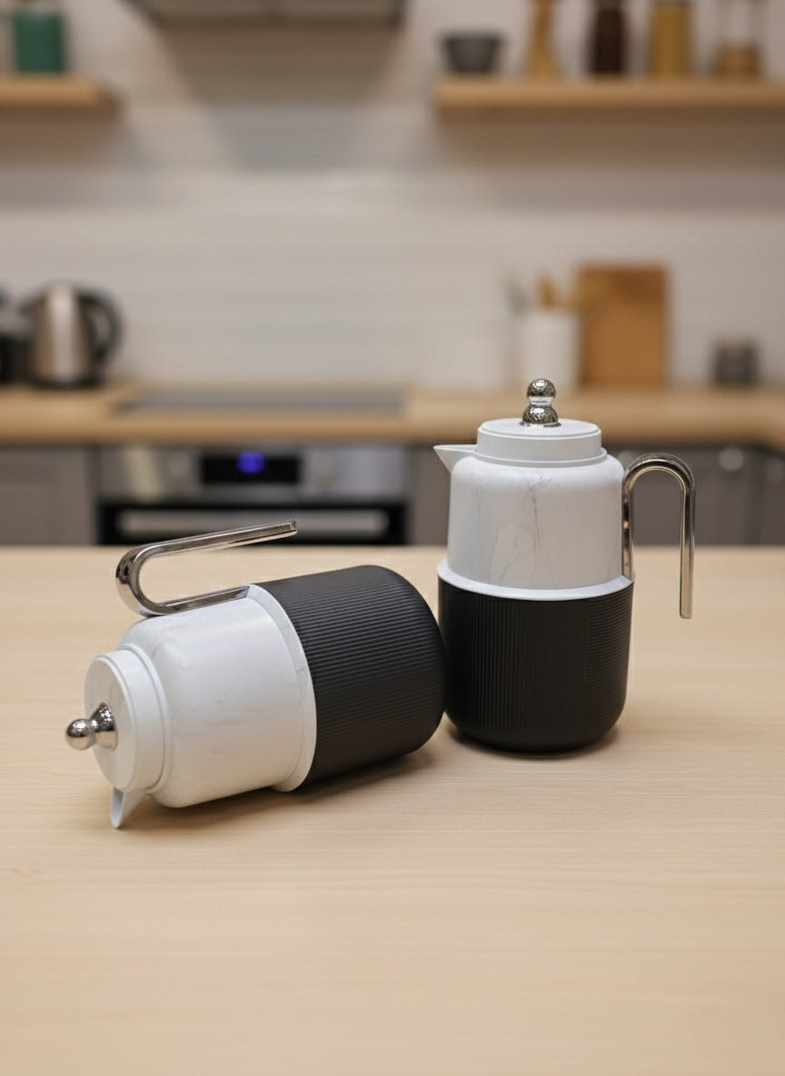 1 Litre vacuum flask for keeping beverages hot