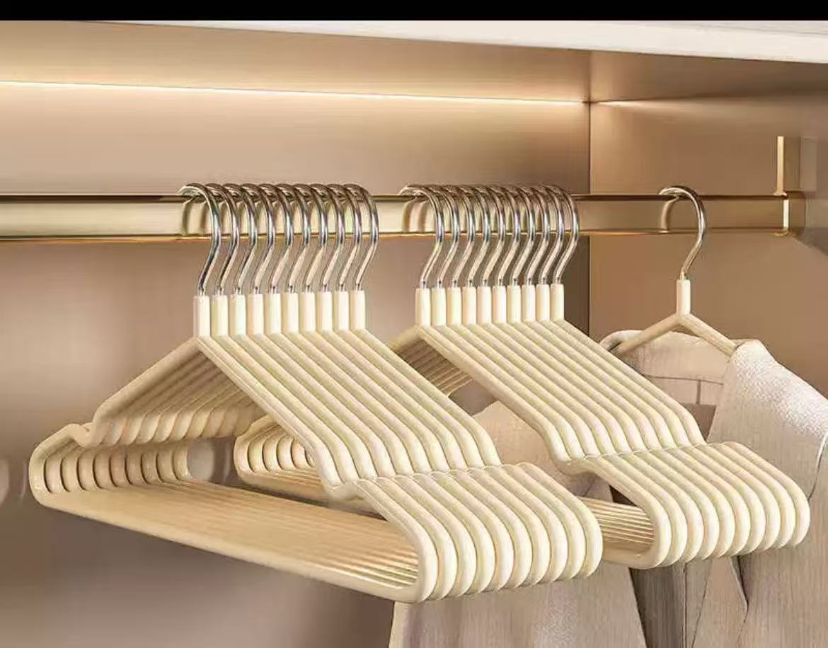 10Pcs Clothes Hangers