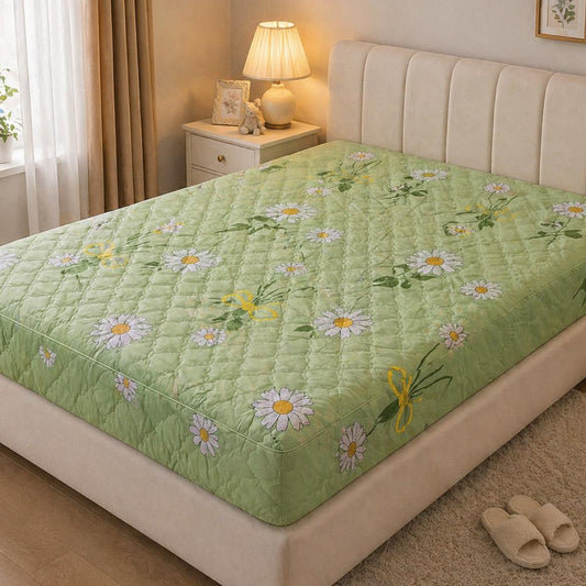 Kids waterproof mattress protector 4x6 with elastic bands, soft bed cover for mattress protection. 