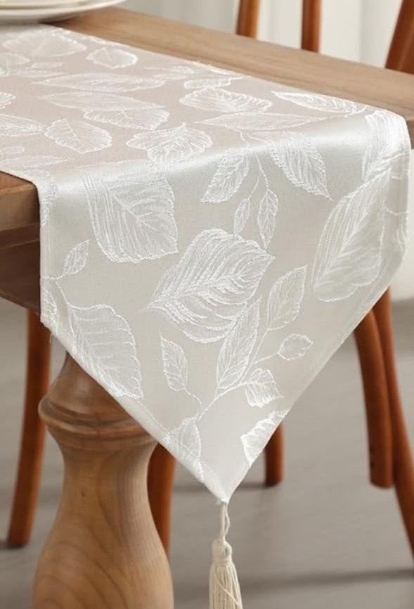 Decorative table runner sized 35 × 200 cm for dining table use