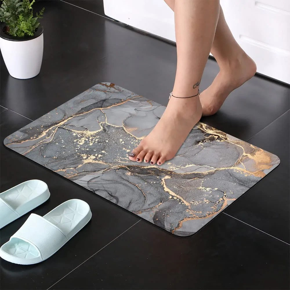 Black and gold marble diatomaceous earth bath mat, 48×78 cm, super absorbent, fast-drying, and non-slip for bathroom, kitchen, or hallway use. 